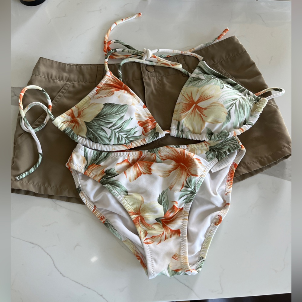 Bathing suits 👙 4 pieces